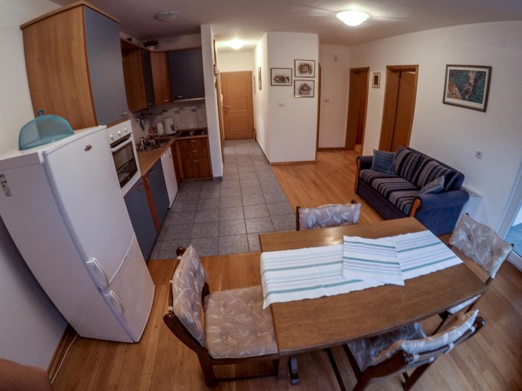 Apartments Car Kampor Habitación foto